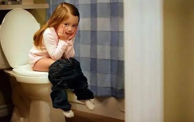 4个月宝宝大便拉丝有奶瓣啥原因,宝宝大便有奶瓣是什么原因造成的