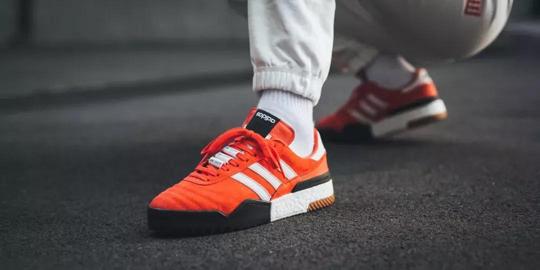 上半年最好的25双鞋，你买到手之后是「起飞」还是「倒闭」