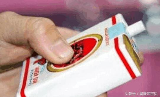 面试官发烟给你你接不接,面试官问你抽烟吗怎么回答