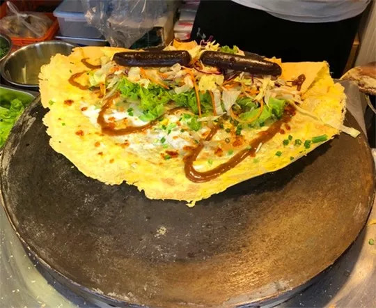 大连美食煎饼果子,吃遍大连小吃街