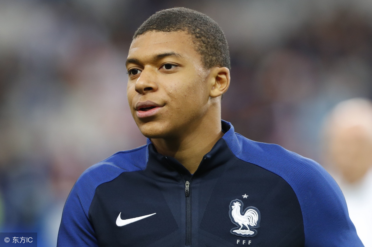 足坛历史有比梅西更强的吗,世界历史足坛球星