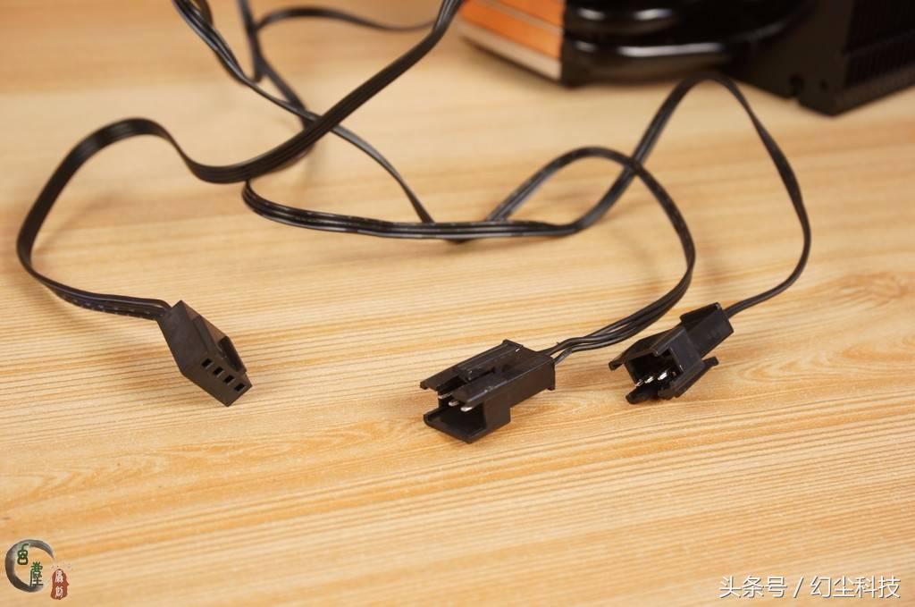 当散热器多了FRGB功能，从此颜值逼格都满满，超频三东海印象开箱