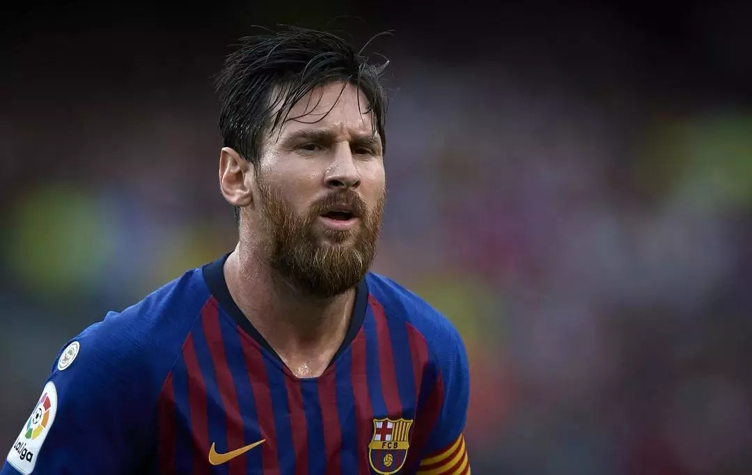 梅西校运会,梅西足球界天之骄子