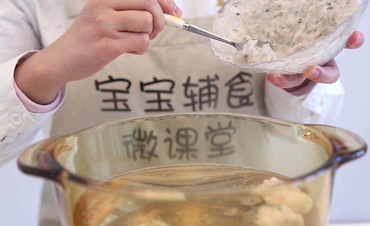 婴儿虾丸黄瓜水饺,宝宝辅食虾丸汤九个月做法