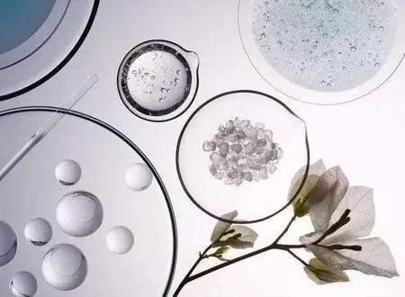 妮姿颜告诫女生护肤滥用以下维生素，后果很吓人！