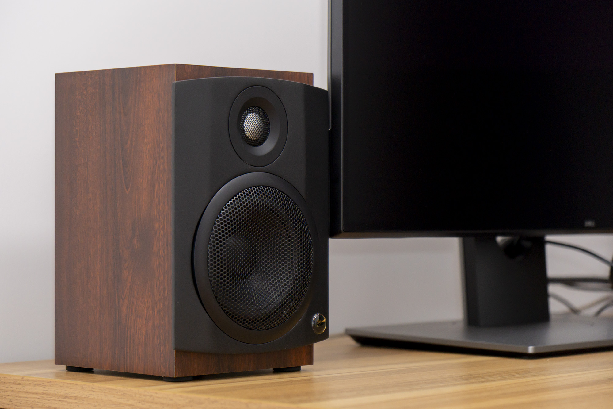 惠威m80wvsthethree,惠威2.0旗舰音箱