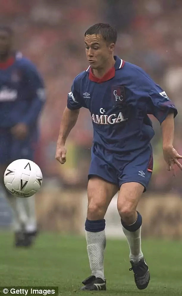 英超球队胸前广告,曼联球衣胸前广告历史