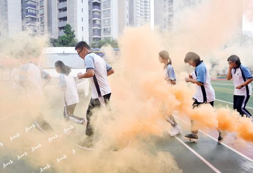 空袭来了如何躲藏,空袭警报来了这该怎么办