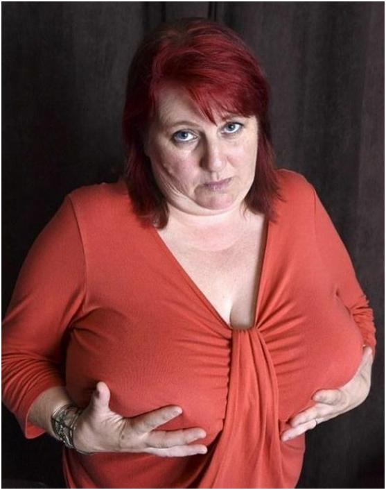 女子16岁“E*杯罩**!网友:这长大还得了吗?