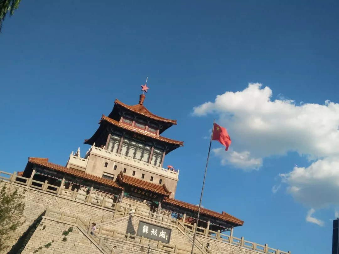 最美不过天空和阳光,最美不过雪后的美景