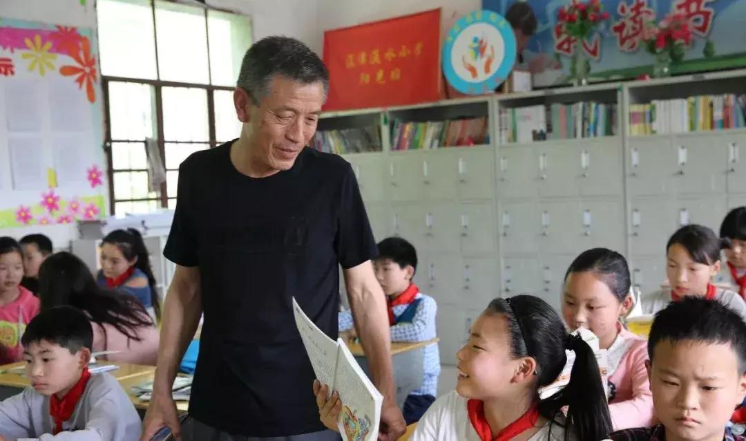 2018“荆楚好老师”名单出炉啦，看看有你家孩子的老师吗？