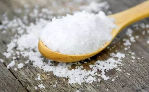 盐除了做饭还能干什么,盐除了当调味料使用还可以干什么