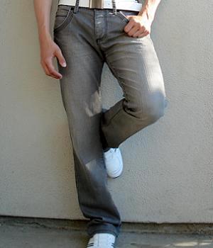 牛仔裤不适合什么腿型,牛仔裤选不到合适的颜色