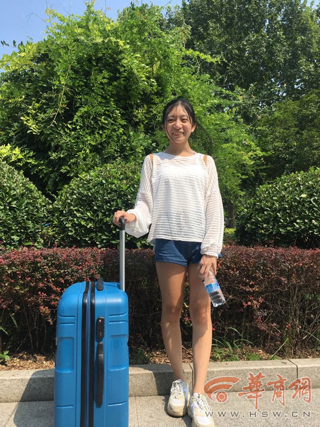 大一新生行李箱男生,大学生行李箱和高中生有啥不一样