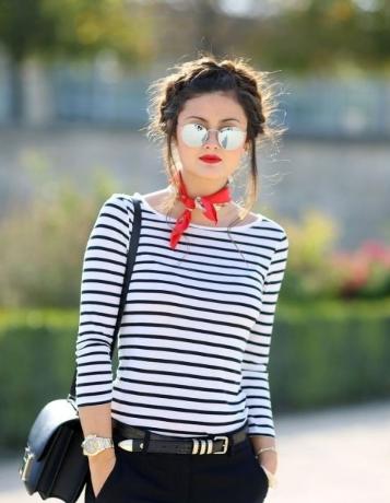 潮流搭配丝巾的多种系法不再单一,秋冬丝巾的时尚系法生活小妙招