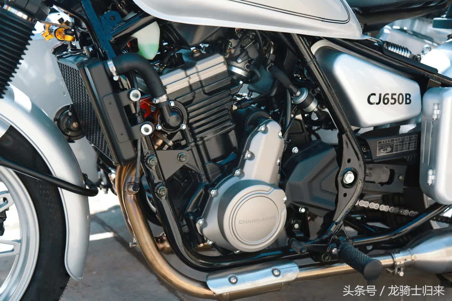 摩托车水冷油冷风冷的区别,摩托车油冷风冷水冷哪个更好一点