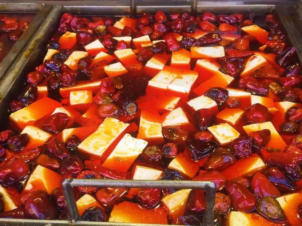 如果你没逛过虎泉夜市，那你真是白上大学了