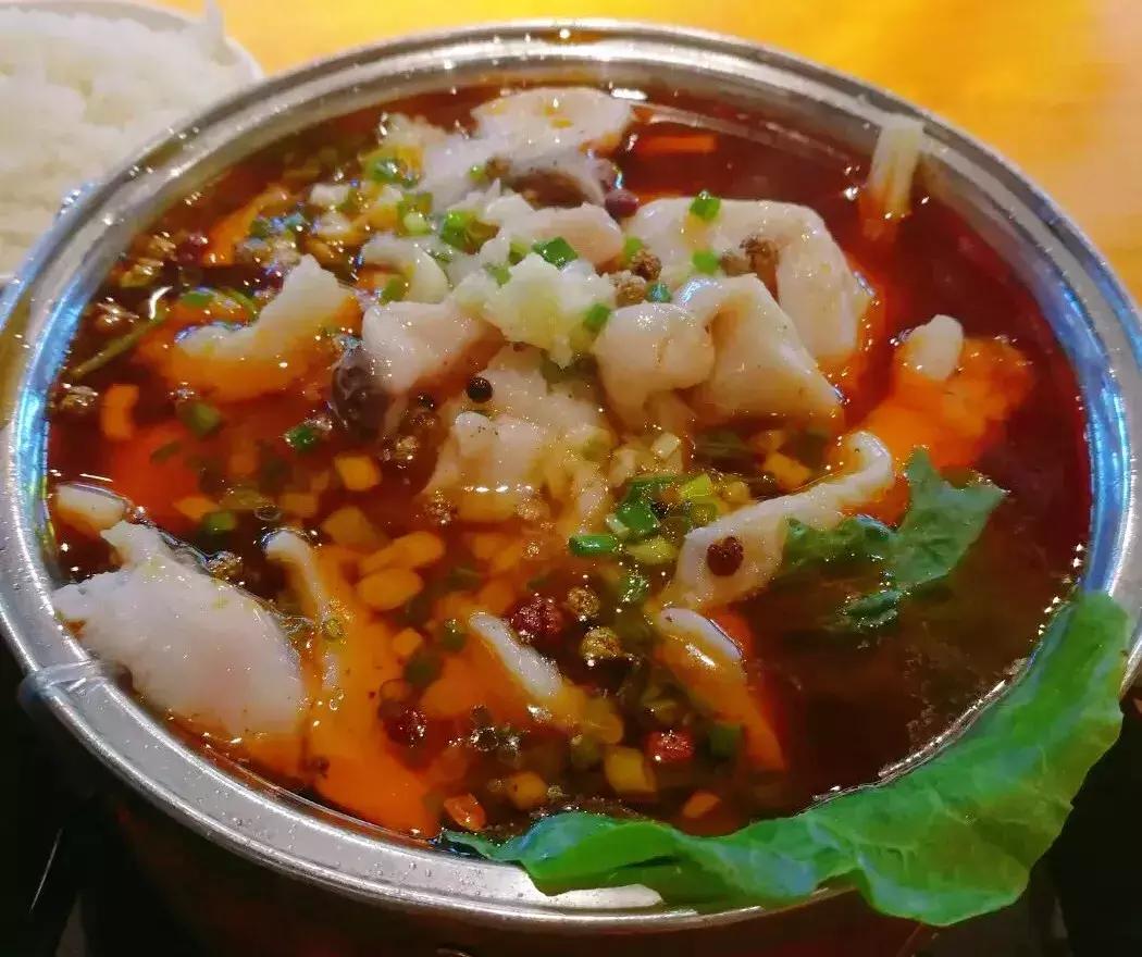 如果你没逛过虎泉夜市，那你真是白上大学了