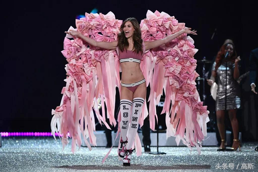 奚梦瑶刘雯同时走维密,维密刘雯奚梦瑶2018