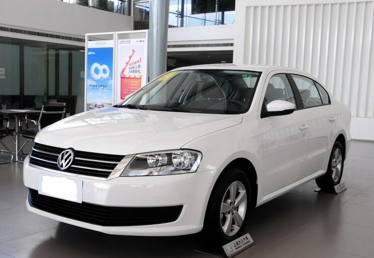 5万左右可以入手哪年的朗逸,5万预算买二手朗逸还是桑塔纳