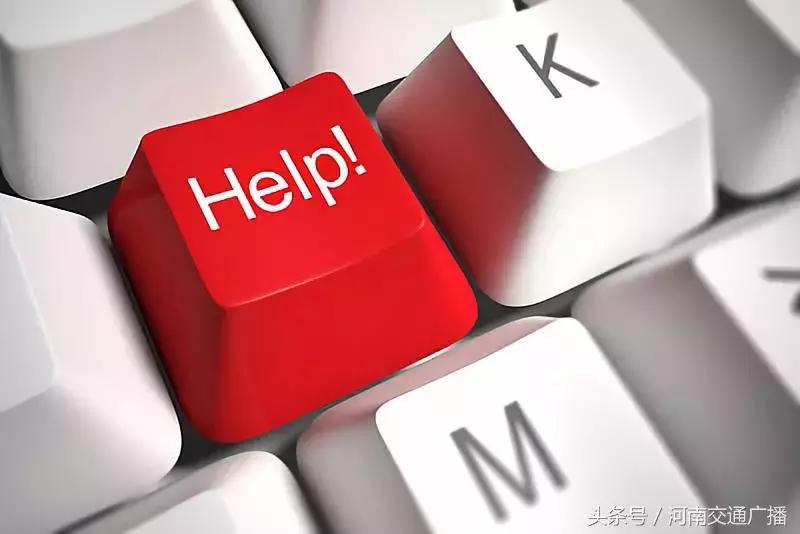 小伙开跑车法拉利炸街被路人教育,男子深夜开走兰博基尼被警察抓