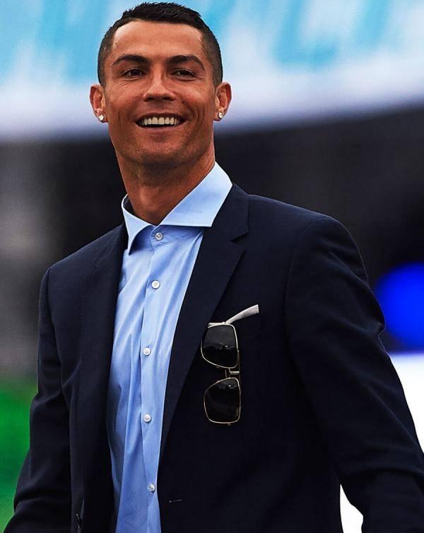 当今足坛最强十大球员,足坛年薪最高的五位球员姆巴佩