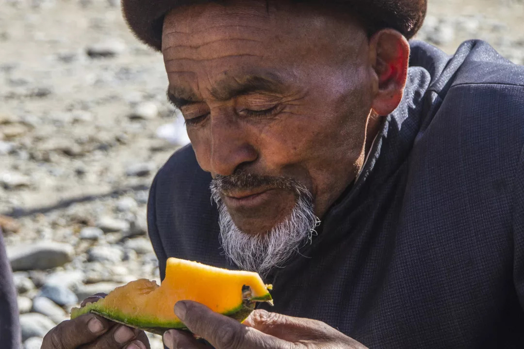 *疆新**人文地理丨*疆新**瓜果亚克西
