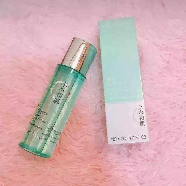 脸上痘痘涂药膏的正确方法,痘痘在脸上如何用祛痘贴