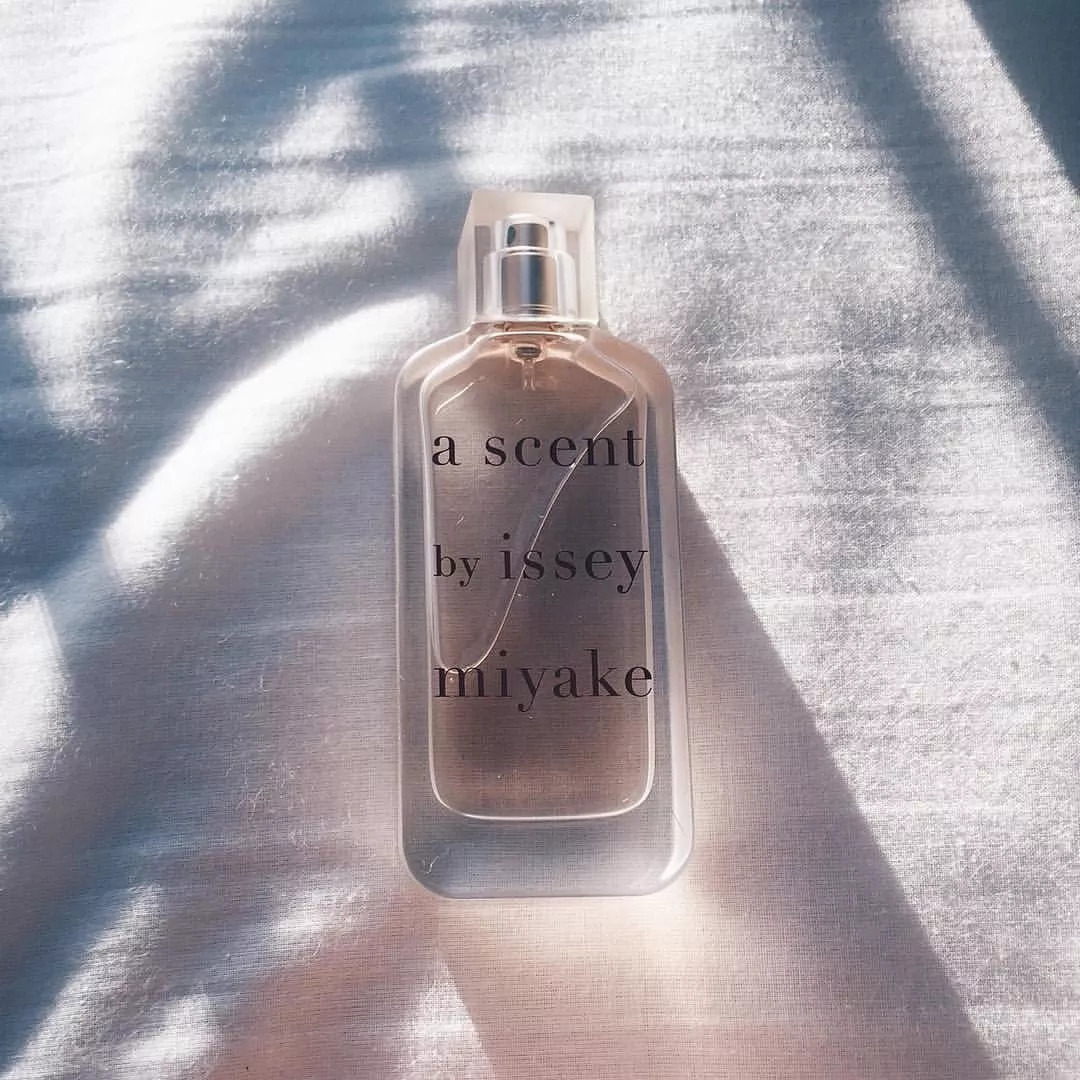 适合中式婚礼的香水好香,适合婚礼送的香水