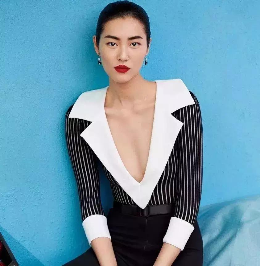 平胸妹子穿什么裙子好看,平胸穿什么类型的裙子更好看