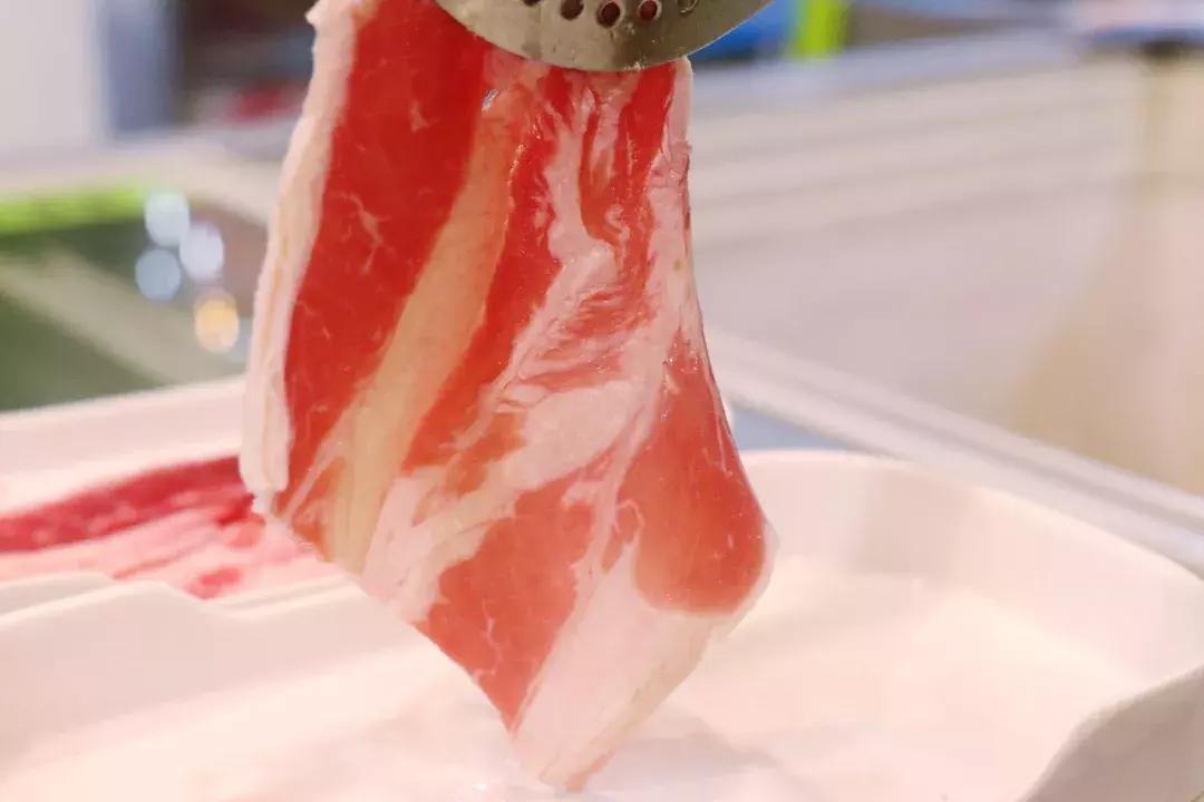 长春独一份的清真自助烤涮一体才59.9元一位，肉质好的不像话！