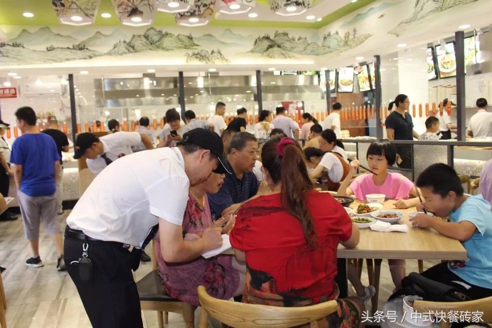 中式快餐应该怎样去运营,中式快餐怎么经营