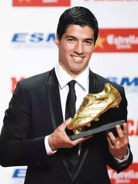 足球逆袭球员,足球草根逆袭之路