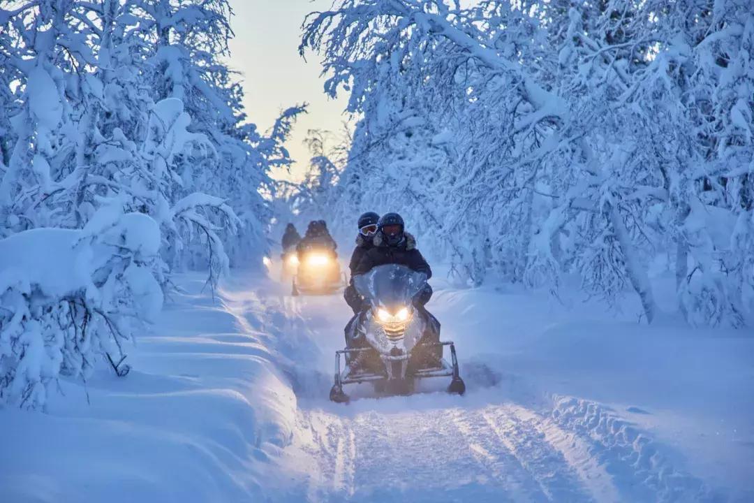 小木屋，玻璃顶，火山温泉，住这些酒店，get最cool极光姿势