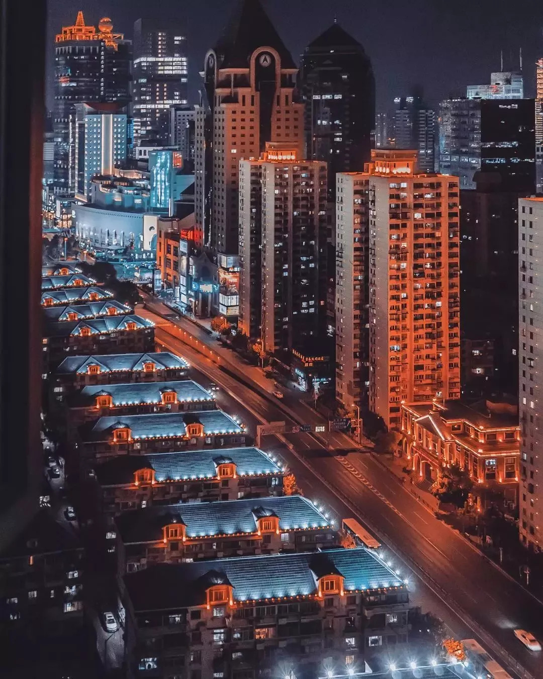 上海惊艳视频,上海夜景震撼外国人视频横屏