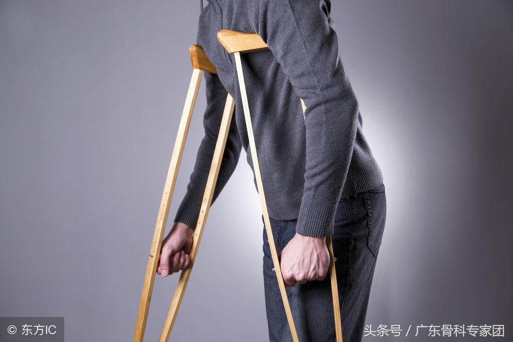 骨盆骨折最常见的并发症急救处理,脊椎骨折病人急救运送方式是什么