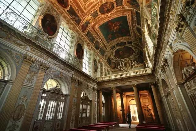 生活在别处完整版歌曲,生活在别处完整版