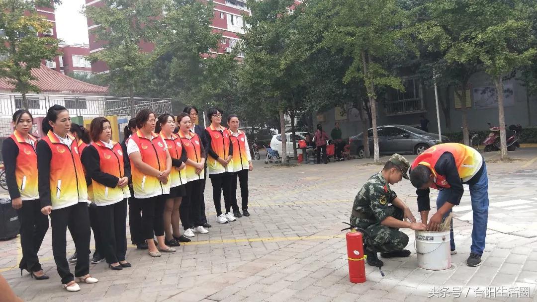 和谐相处一家亲,合阳百良警民一家亲