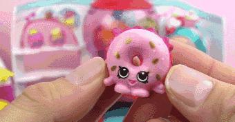 山东小型扭蛋机,空降扭蛋机