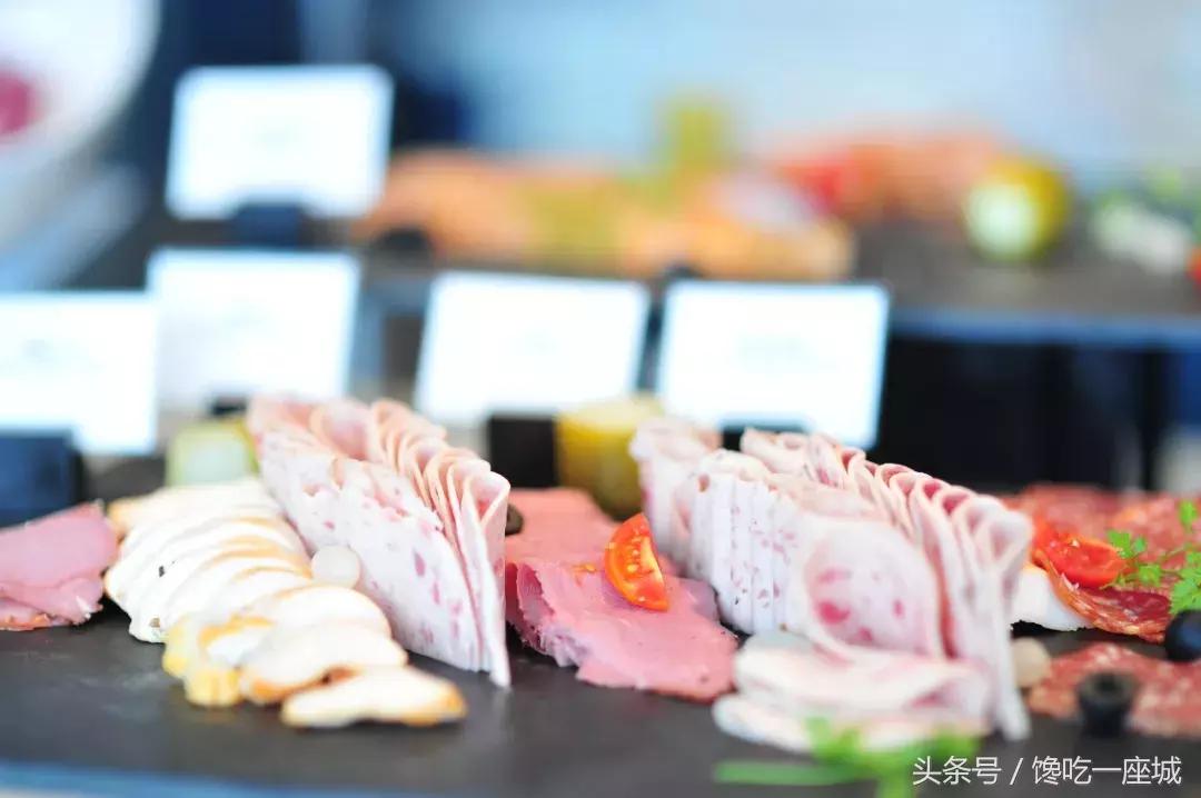 在佛山第一高的酒店举办一场浪漫奢华的法式婚宴