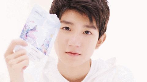 解决黑眼圈细纹最有效的方法,黑眼圈细纹比较严重怎么办