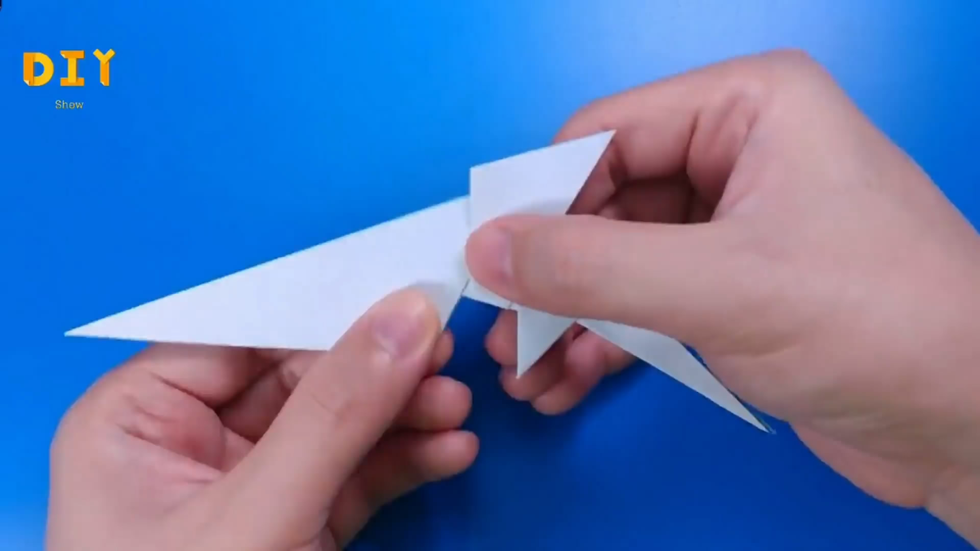 折纸手工简单做回旋镖,自制小火箭儿童手工折纸教程大全