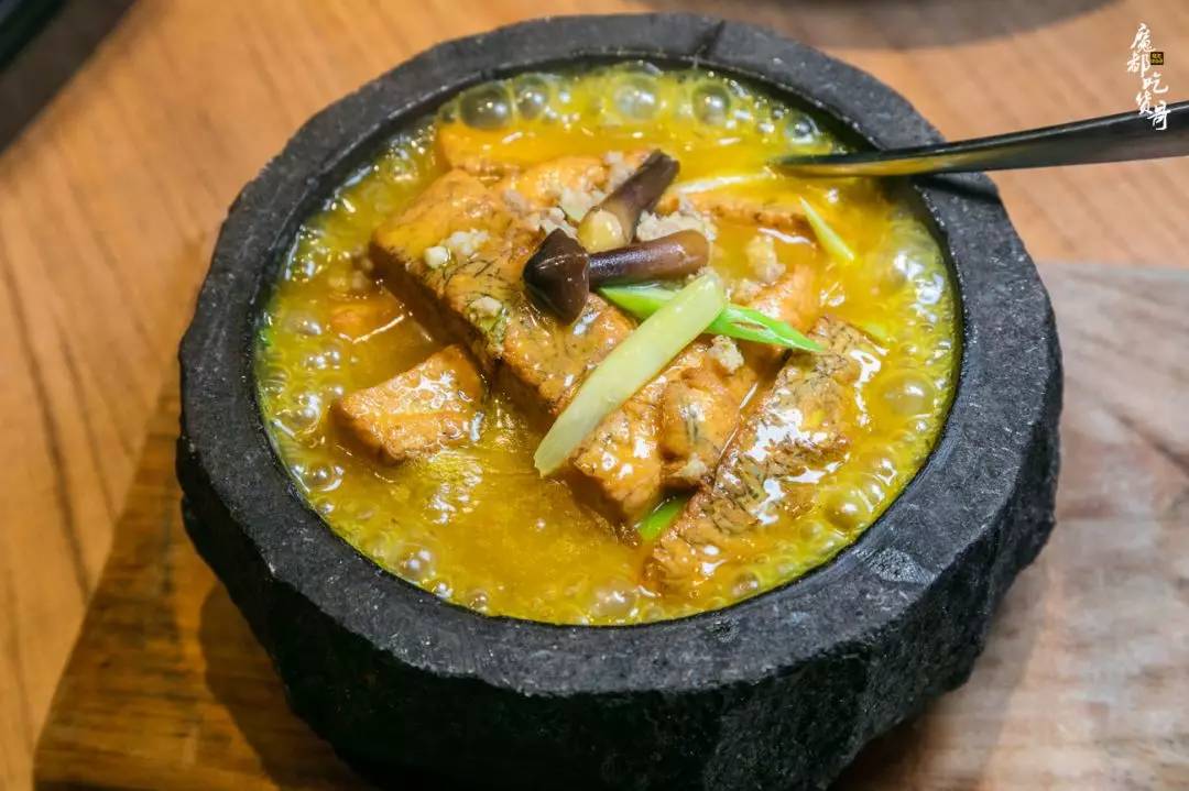 火爆魔都的川菜馆,魔都排队王川菜江汉路