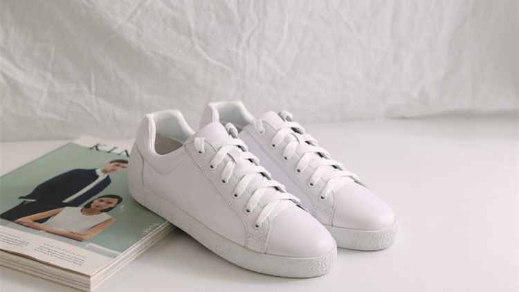 麦昆小白鞋绿尾,绿尾小白鞋