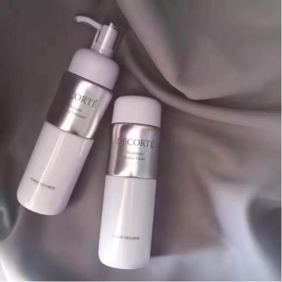 换季皮肤敏感泛红起痘怎么办,换季敏感肌起痘痘怎么办