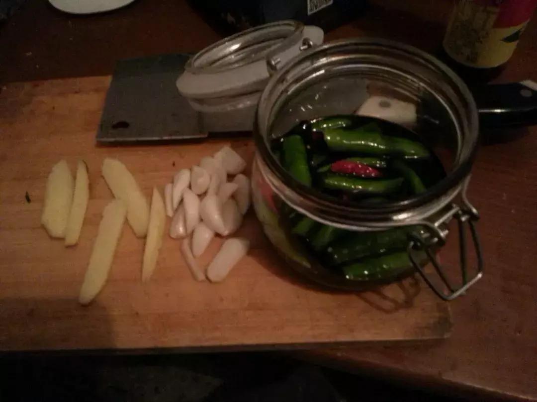 东北烀地瓜梗咸菜教程,东北烀咸菜疙瘩正宗做法