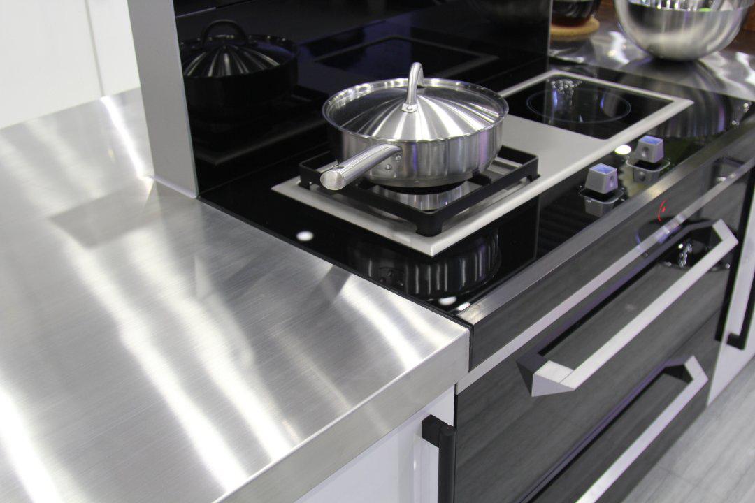 304不锈钢橱柜什么牌子的好,全部都是304不锈钢的橱柜