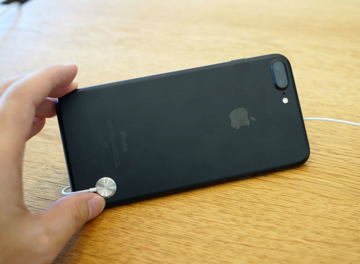 跌到白菜价的iphone,iphone跌至冰点价