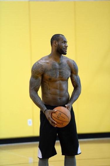 博尔特巅峰期和c罗谁跑最快,世界短跑名将博尔特夺冠合集