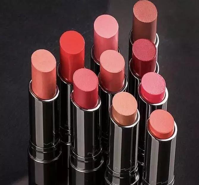 怎么找到适合自己的镜面口红色号,别再盲目追求大牌